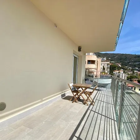 Splendido Trilocale Deluxe Vista Mare, Box E Piscina - Poggio Fiorito Apt 아파트 *